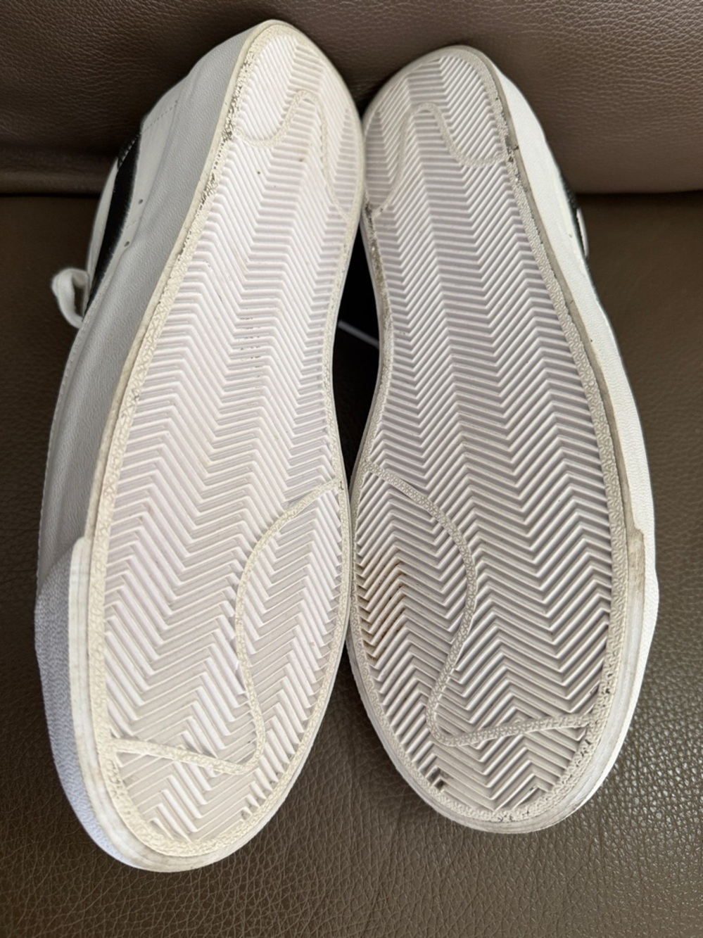 Nike Men’s White Sneakers with Black Swoosh and Red Tongue Logo - Picture 7 of 7